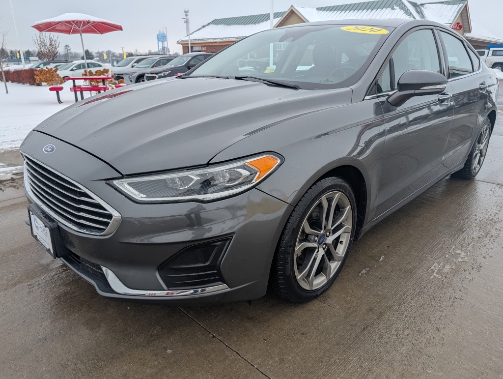 2020 Ford Fusion SEL's photo