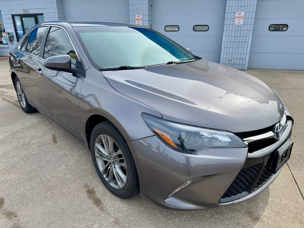 2017 Toyota Camry SE